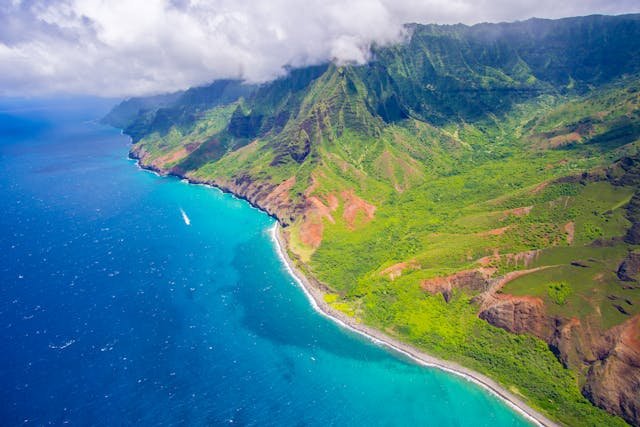 Hawaii Travel Guide: 5 Essential Tips