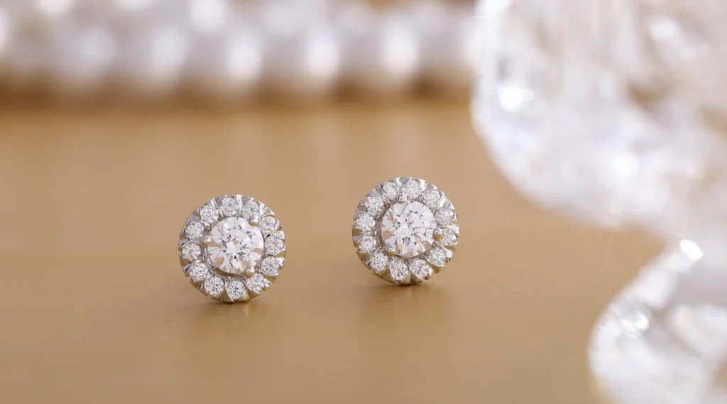 What You Need to Know About Diamond Earrings as an Investment